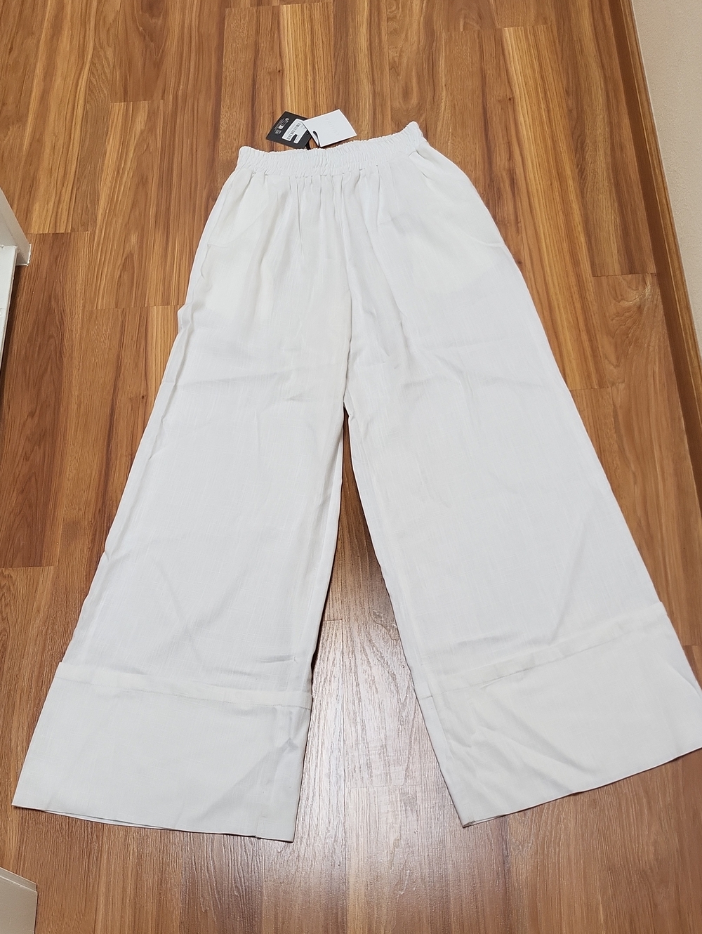 NWT Lumina Wide-Leg Pull-On Pants in White - Lightweight Summer Style